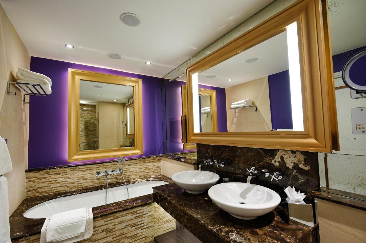 Grosvenor Pulford Hotel & Spa Exterior photo