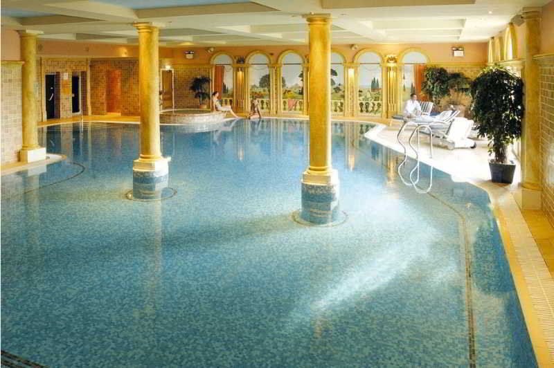 Grosvenor Pulford Hotel & Spa Exterior photo